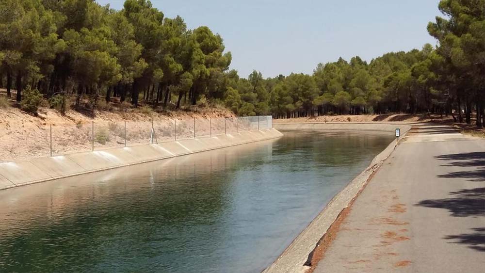 Vallado simple torsión canal trasvase tajo segura en las provincias de Albacete y Cuenca