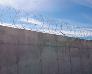 Instalación de concertina y alambre de espino en la provincia de Murcia